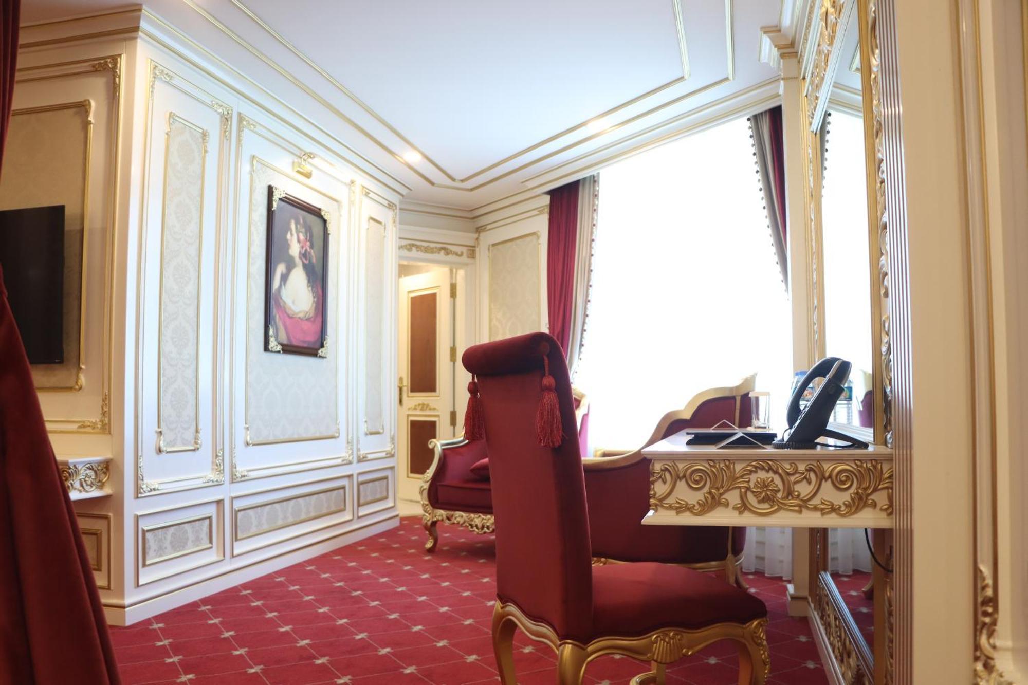 Cristal Erbil Hotel Exteriér fotografie A suite at the hotel
