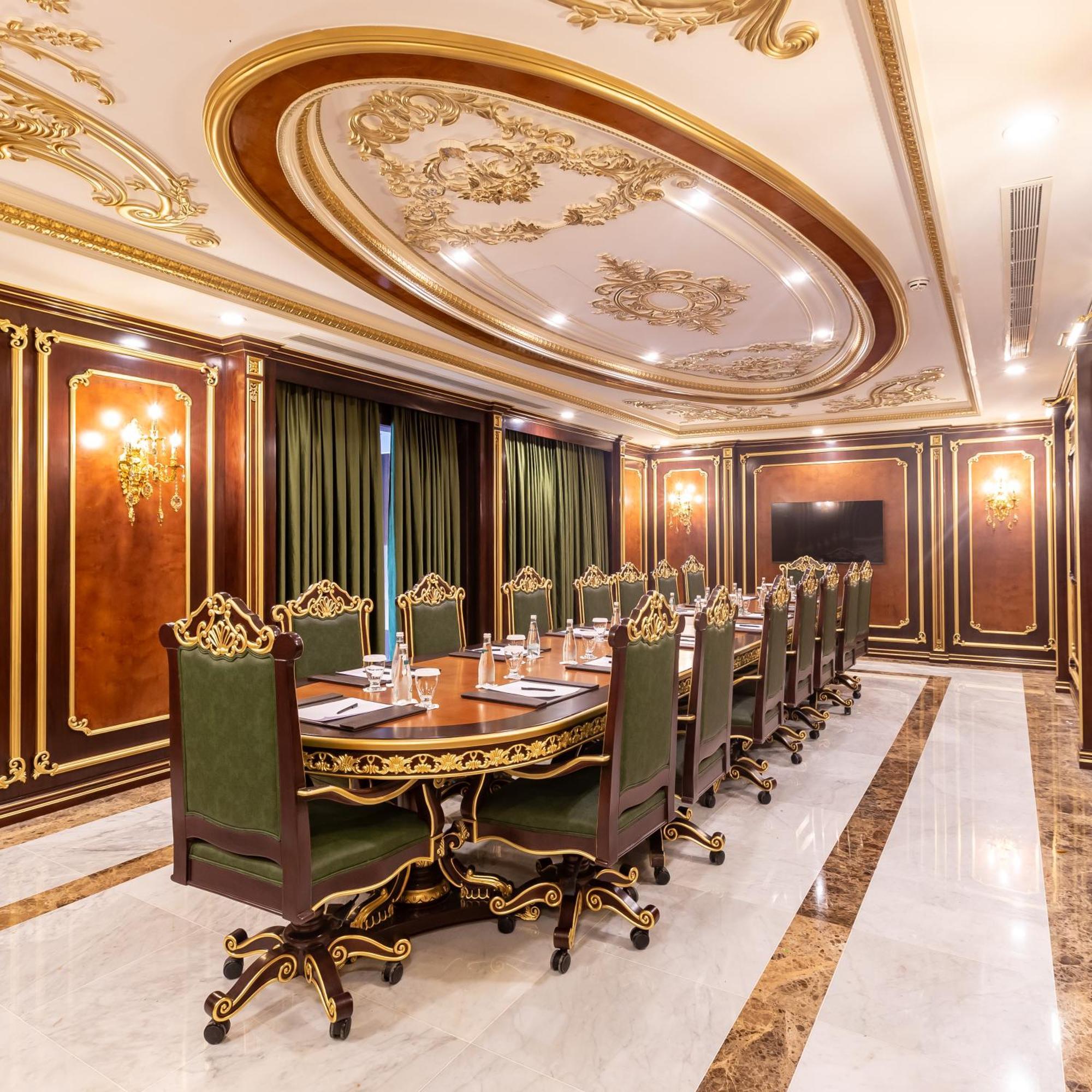 Cristal Erbil Hotel Exteriér fotografie The meeting room of the Prime Minister