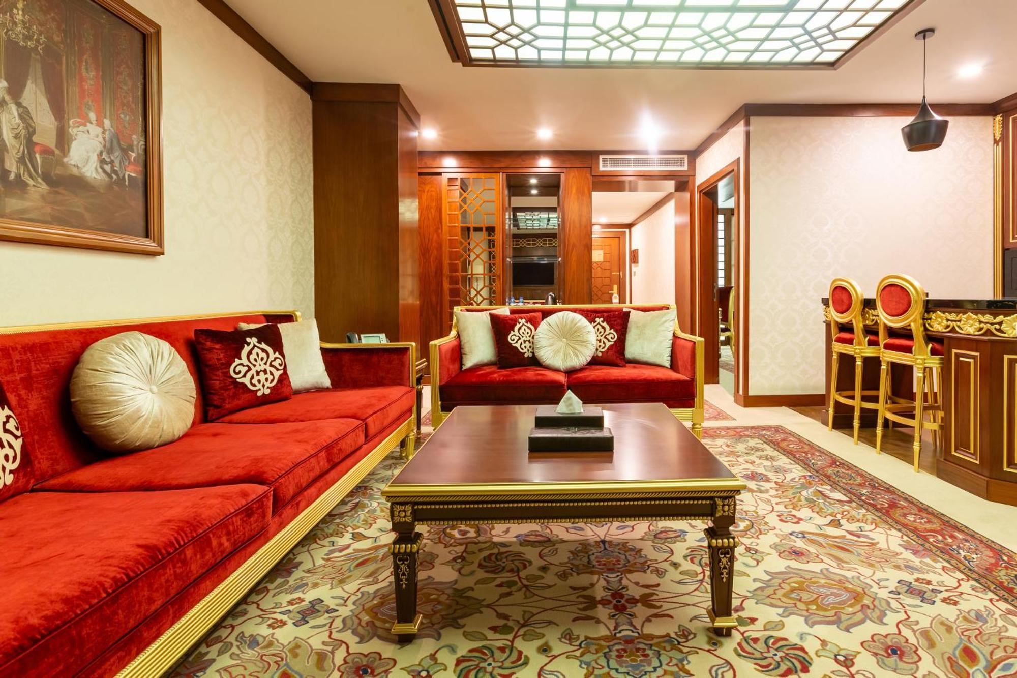 Cristal Erbil Hotel Exteriér fotografie A suite at the Grand Hotel